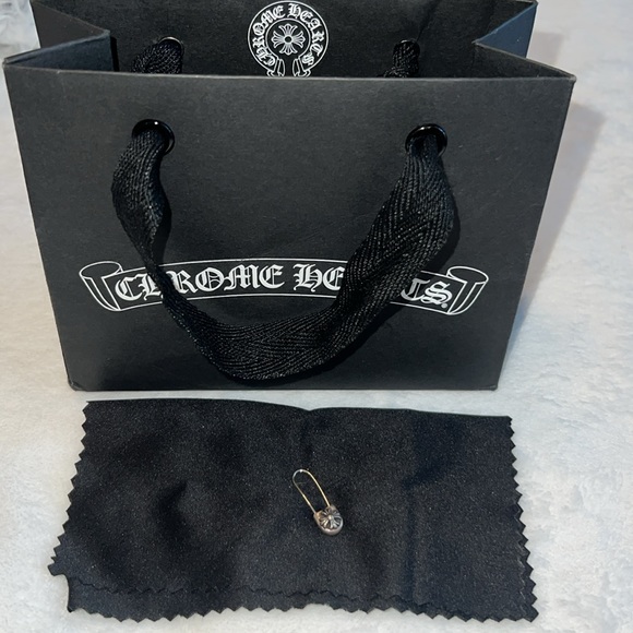 Chrome Hearts Safety Pin Single Earring, Silver - Picture 2 of 5